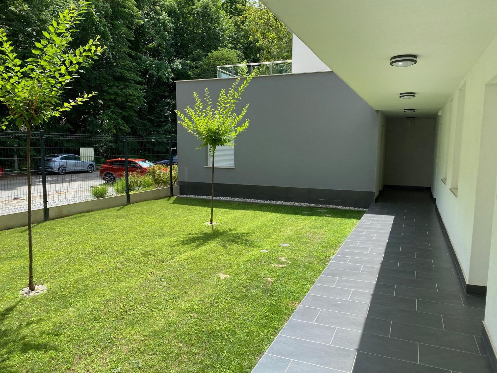 Forest Foeldvar Apartmanok By Bltn Balatonföldvár Eksteriør bilde